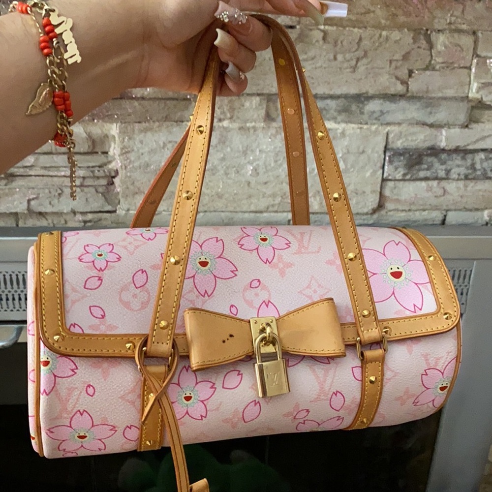 Pink shoulder purse